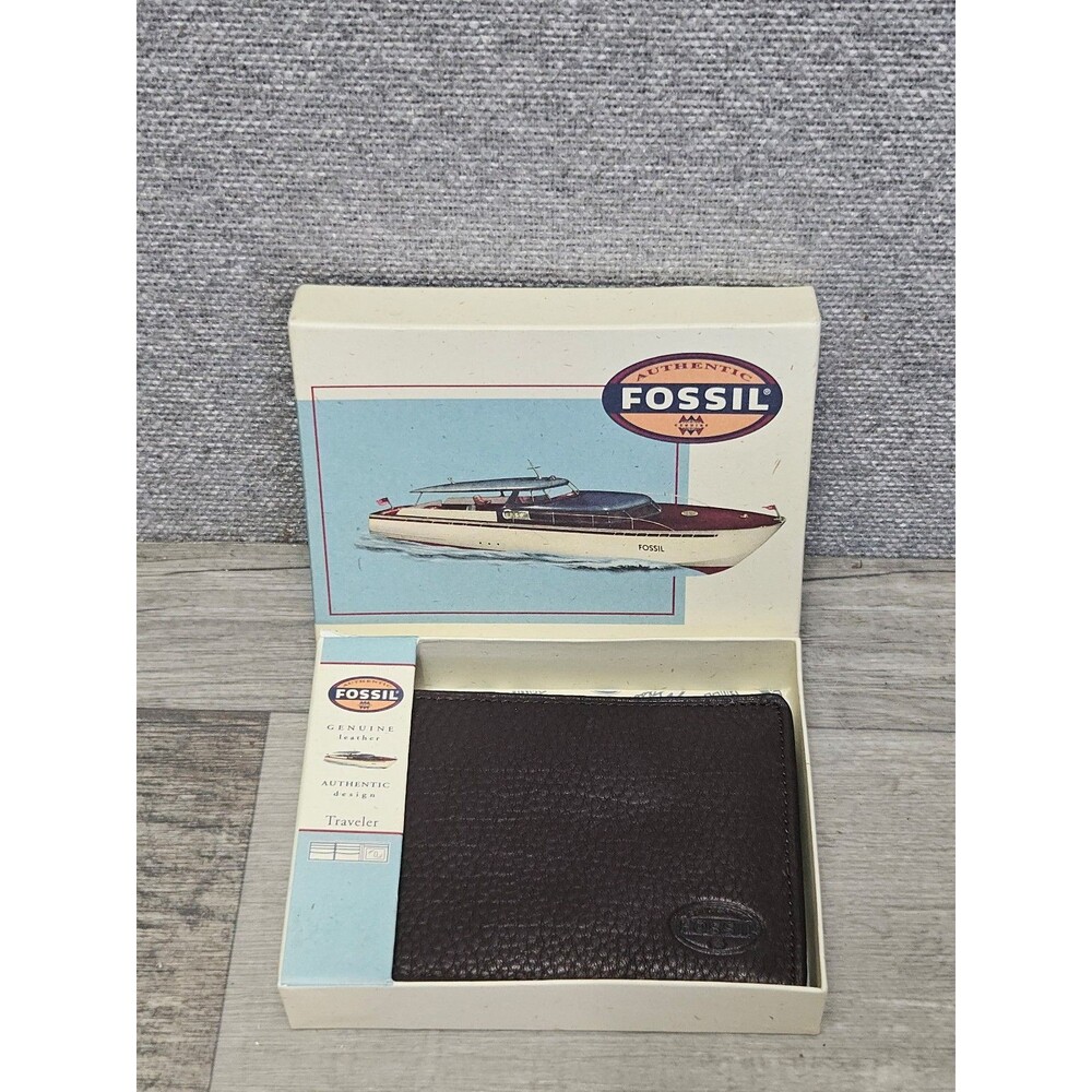 Fossil Traveler Mens bi-fold wallet brown leather